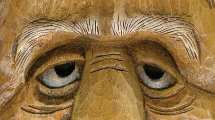 Adding Subtle Color to Any Carving - Woodcarving Illustrated