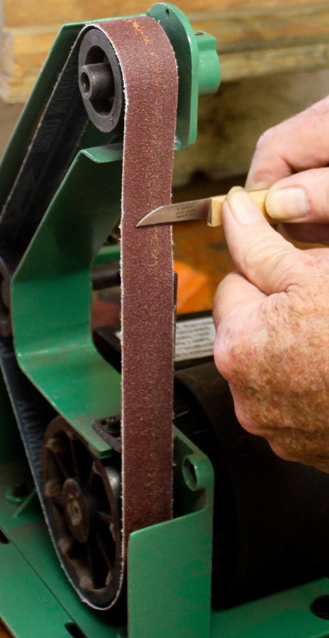 Sharpening With Power - Woodcarving Illustrated